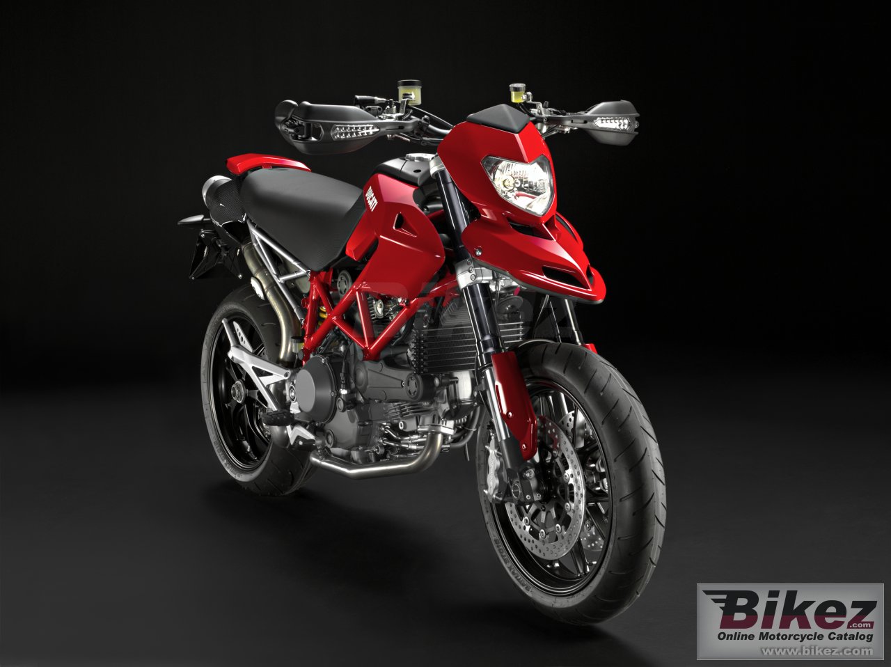 Big Ducati hypermotard 1100 evo picture and wallpaper from Bikez.com